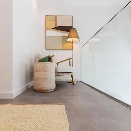 Apartment Iconic White Loft - Avenida *