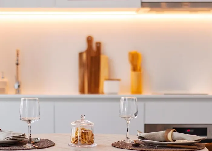 Iconic White Loft - Avenida 아파트 아베이루