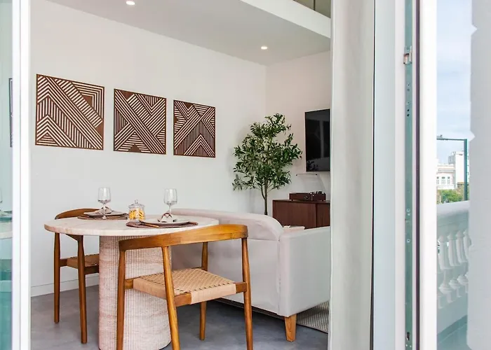 아파트 Iconic White Loft - Avenida 아베이루